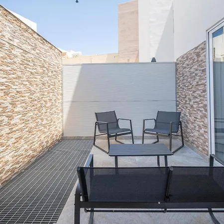 Apartamento Spacious, 1br With Comfortable Bed In Tarxien *