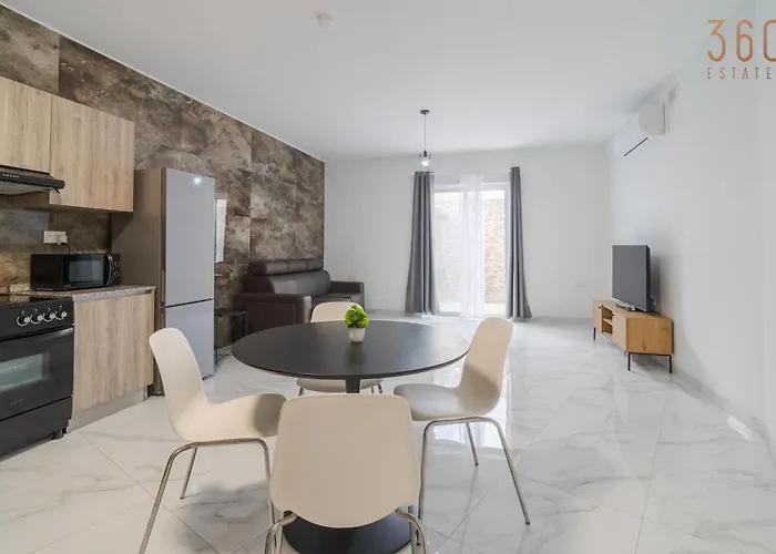 Spacious, 1br With Comfortable Bed In Tarxien Żabbar