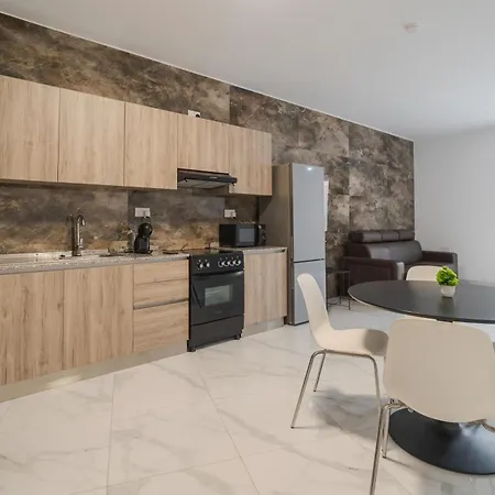 Spacious, 1br With Comfortable Bed In Tarxien *