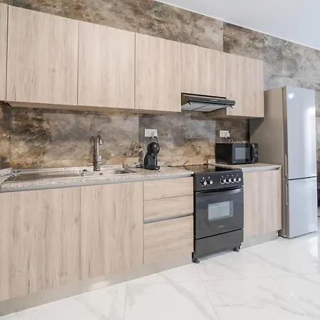 Spacious, 1br With Comfortable Bed In Tarxien Διαμέρισμα *