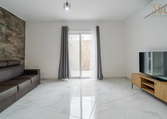Appartamento Spacious, 1br With Comfortable Bed In Tarxien