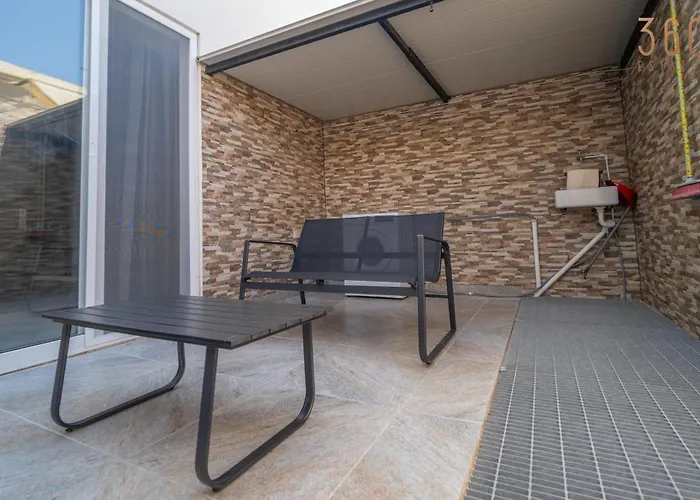 Spacious, 1br With Comfortable Bed In Tarxien * Żabbar