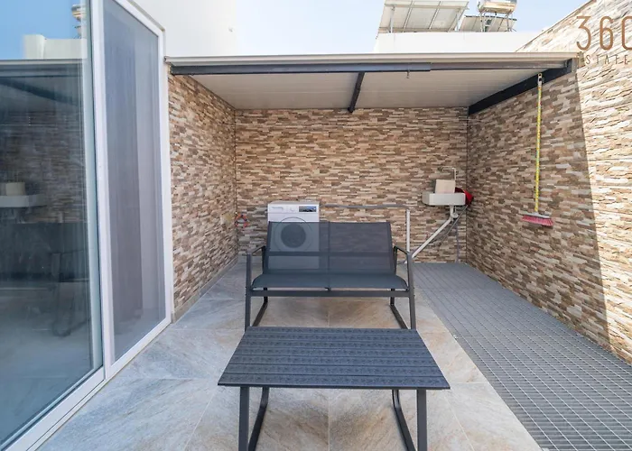 Spacious, 1br With Comfortable Bed In Tarxien * Żabbar