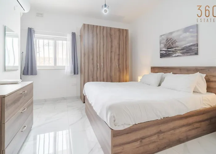 Spacious, 1br With Comfortable Bed In Tarxien *